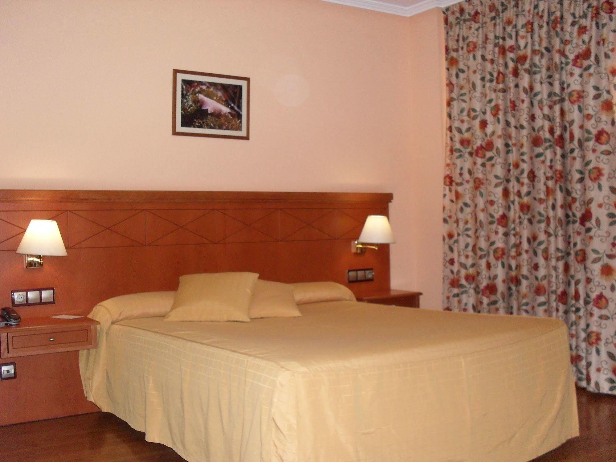 Hotel Camino Real Arcahueja Екстериор снимка